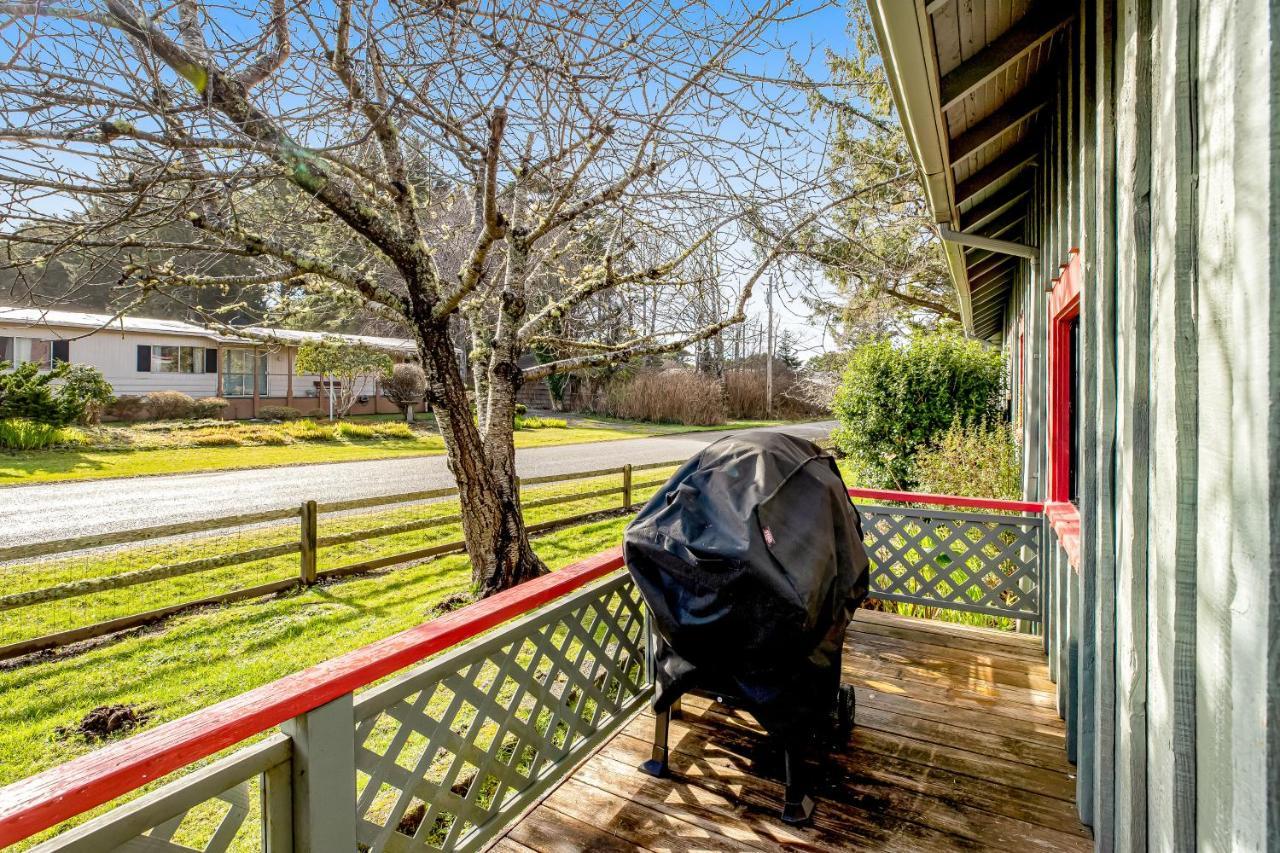 Sommers' Cabin Gleneden Beach Bagian luar foto